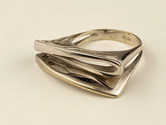 Modernist swirl geometric sterling wrap ring