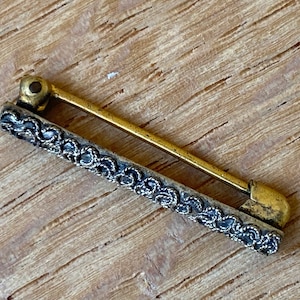 Antique GLP George L Paine Ornate Tiny Bar Pin Brooch