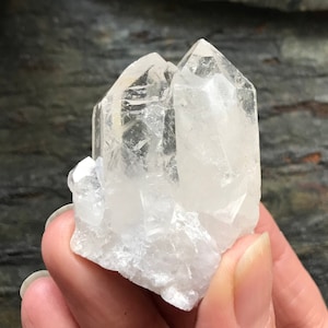 Quartz Clear Natural Crystal Cluster -  Clear Quartz Cluster  - Healing Crystals - Raw Quartz - Collectible Crystals