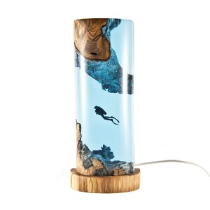 Resin Scuba Diver Lamp, Resin and Wood Lamp, Resin Scuba Diver Decor, Resin And Wood Nightlight, Decorative Scuba Diver Resin Sculpture