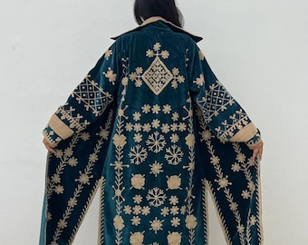 Embroidered Emerald green velvet duster coat, luxury statement outerwear, Statement Velvet Coats for Wedding Guests, Occasion wear