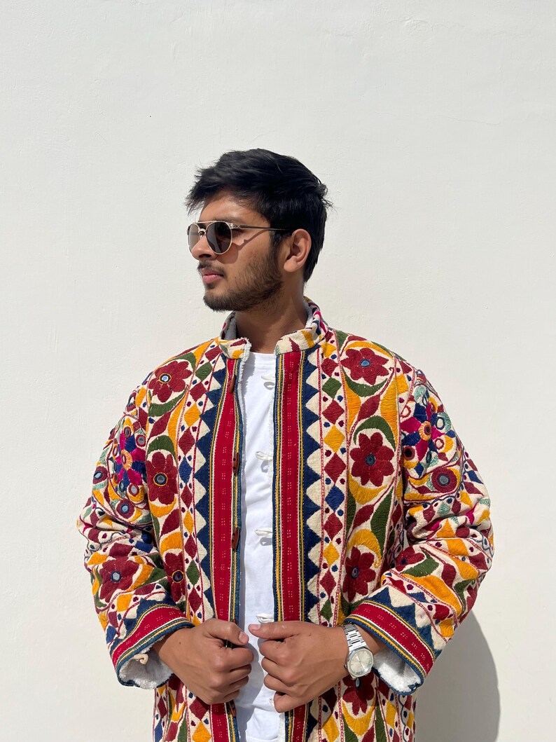 Unisex Quiltad flerfärgad blommig broderad dusterkappa med sherpafleecefoder / boho discojacka / unik festivalbohokappa bild 5