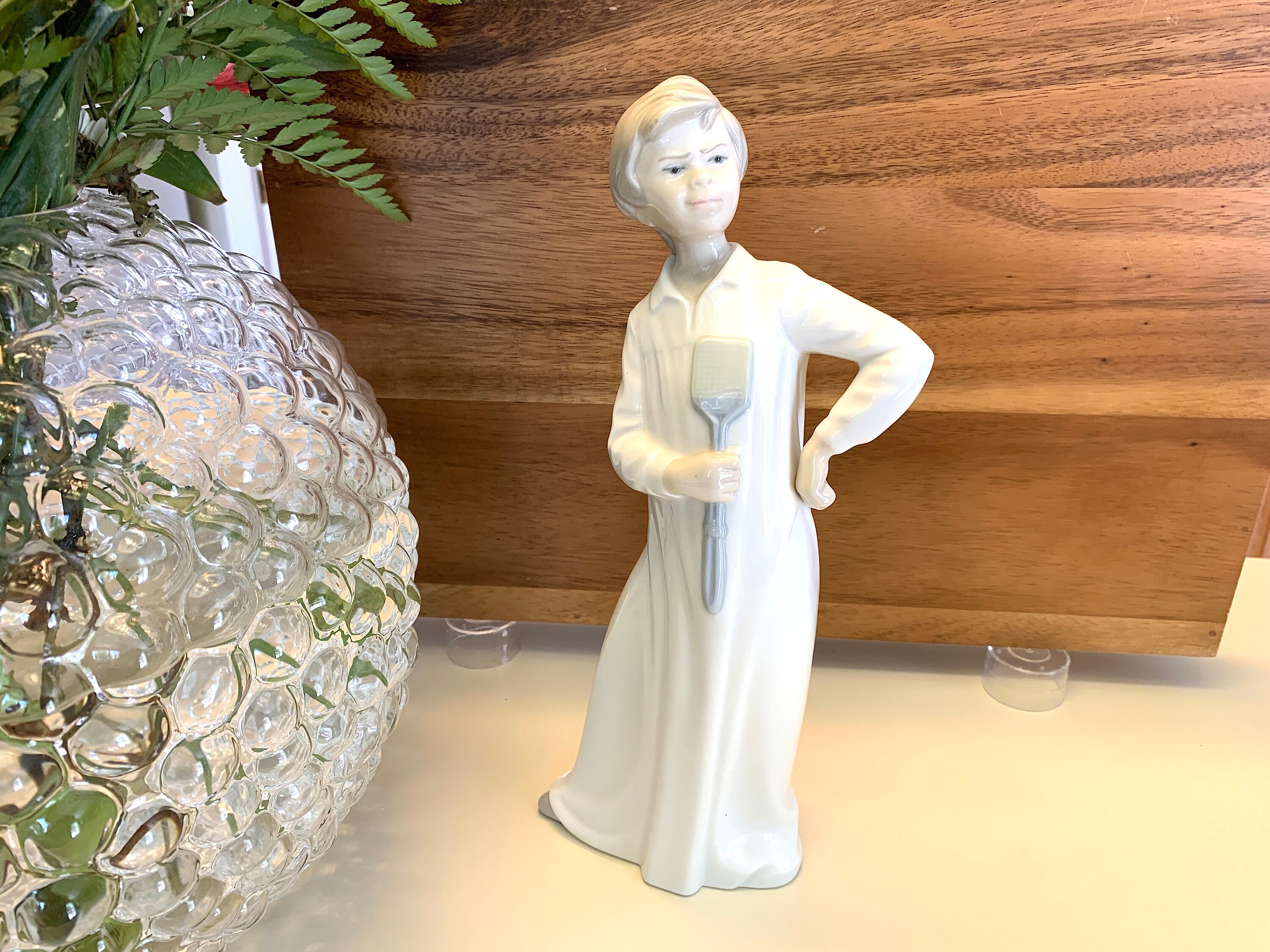 NAO by 11 Inch LLADRO Boy With Fly Swatter by Jose Roig 1977 Etsy Canada