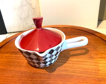 Rorstrand Red Top Ceramic Sauce Dish with Lid, Number 121, Marianne Westman, 1950s Scandinavian Porcelain