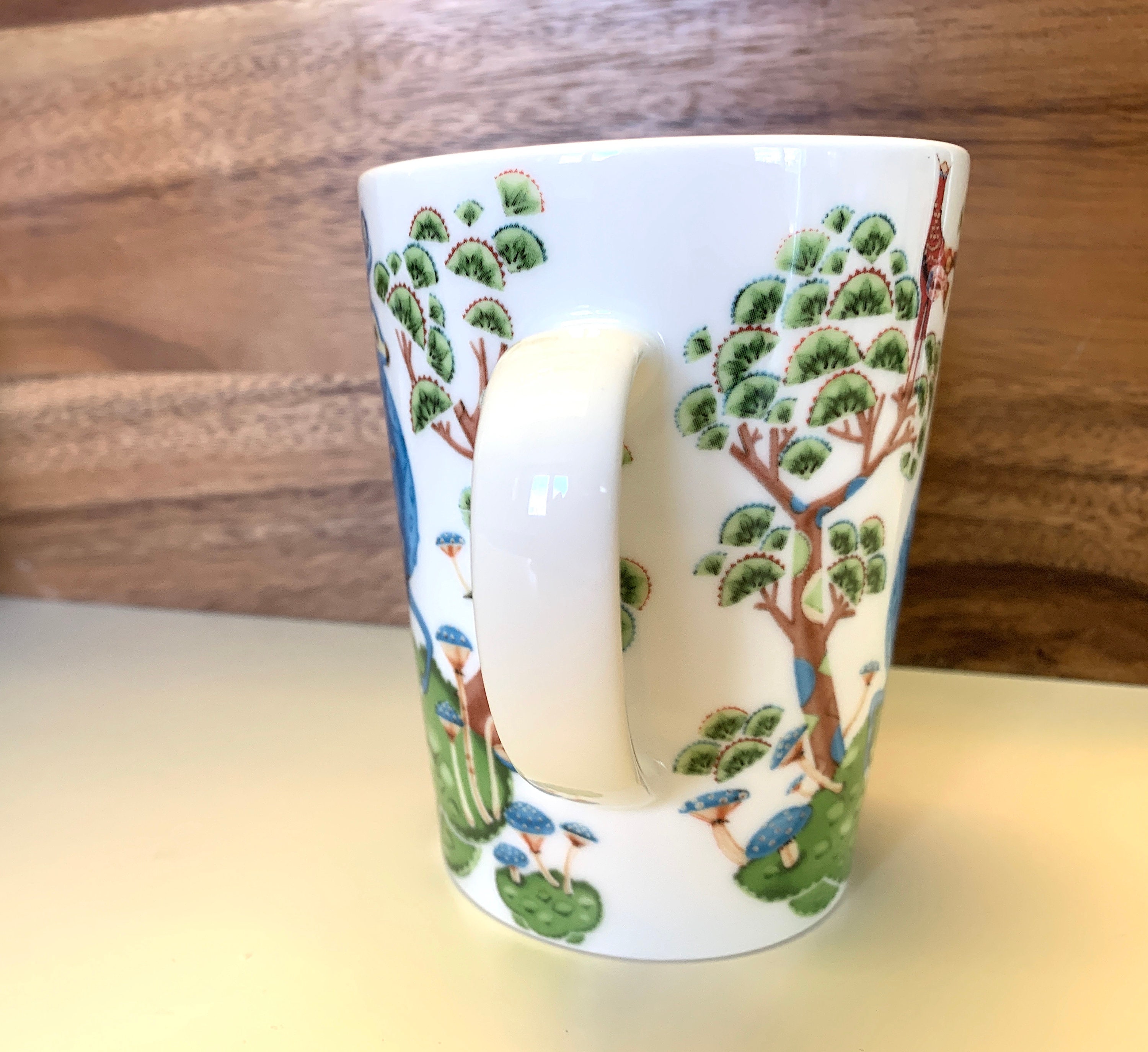 Iittala Finland Satumetsa / Satumetsä Mug 0,4 l by Klaus Haapaniemi