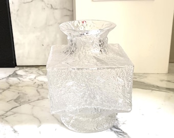 Iittala Crassus Crocus Footed VASE, TIMO SARPANEVA, Finland, Scandinavian Art Glass, Textured Glass Vase, Original Label, 6" Tall, Signed
