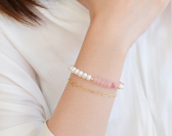 Pink beaded bracelet-Gemstone bracelet-pink quartz bracelet-pearl bracelet