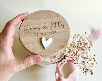 Personalized wedding gift | Money gift | Engagement | Storage jar | Small gift | Gift wrapping | Cookie tin | frillydesigns