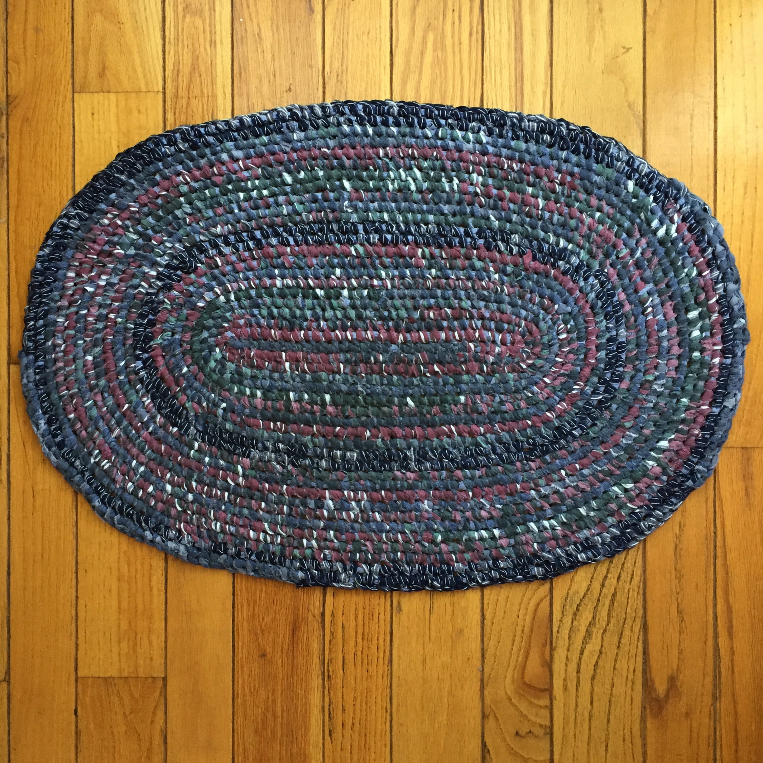 Oval Toothbrush Rag Rug, Handmade, Knotted Fabric, Floor Mat, Bedroom