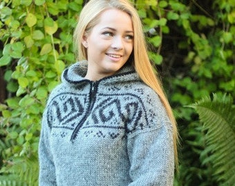 Unisex Pullover, Handknitted from pure wool.