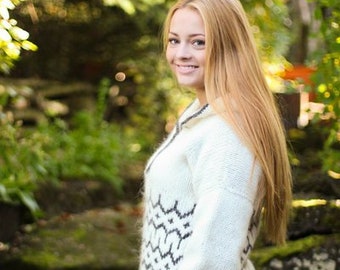 Cardigan, Handknitted van pure IJslandse wol.