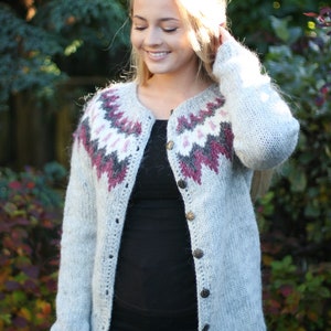 Cardigan, Handknitted from pure wool. image 2