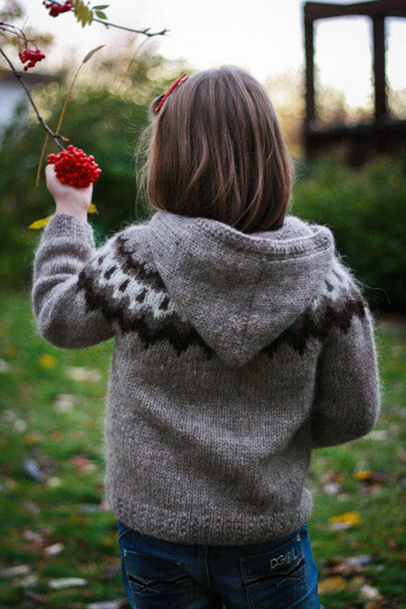 Children's Cardigan, Handknitted from pure wool. image 4