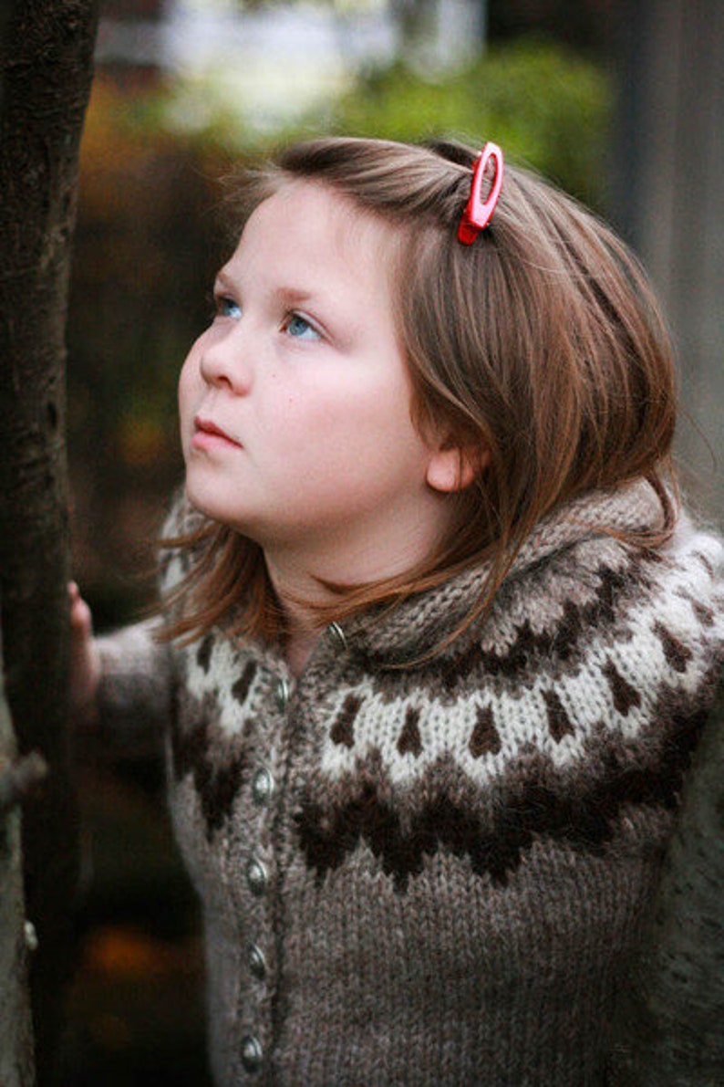 Children's Cardigan, Handknitted from pure wool. image 2