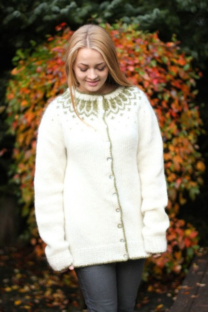 Cardigan by Lopia, handknitted wool. image 3