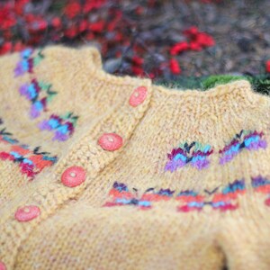 Kinder Strickjacke, Handgestrickte aus wolle. Bild 2