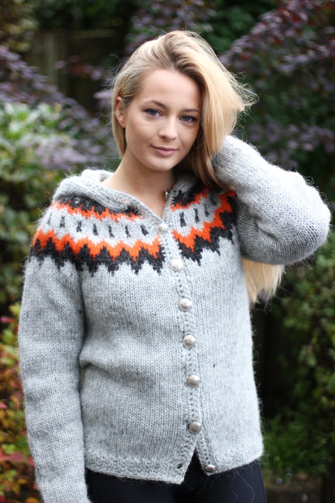 Traditional Icelandic Sweater - Etsy