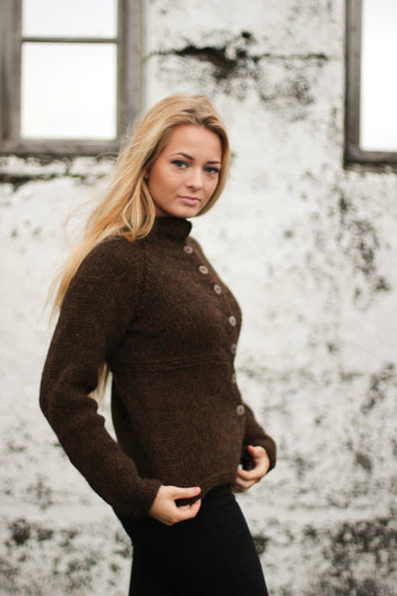 Cardigan, Handknitted from pure Icelandic wool. image 1