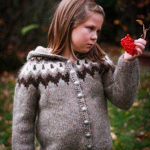 Children's Cardigan, Handknitted from pure wool. image 3