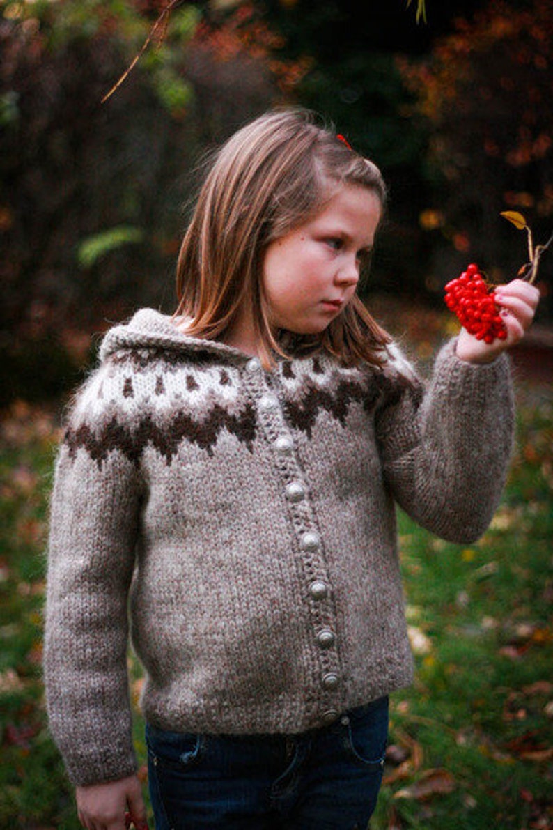 Children's Cardigan, Handknitted from pure wool. image 3