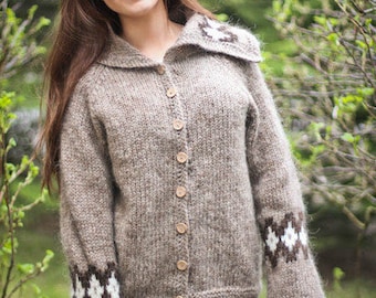 Cardigan, Handknitted from pure Icelandic wool.