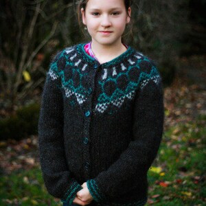 Children's Cardigan, Handknitted from pure wool. image 2