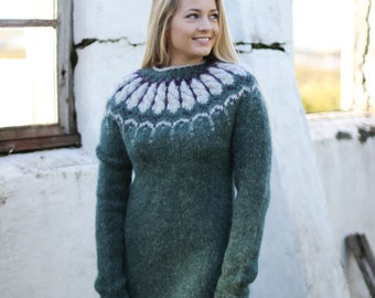 Pullover, Handknitted from pure wool.