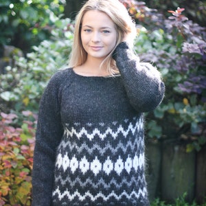 Pullover, Handgestrickte aus Islandswolle. Bild 2