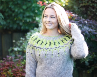 Pullover, Handknitted from pure wool.