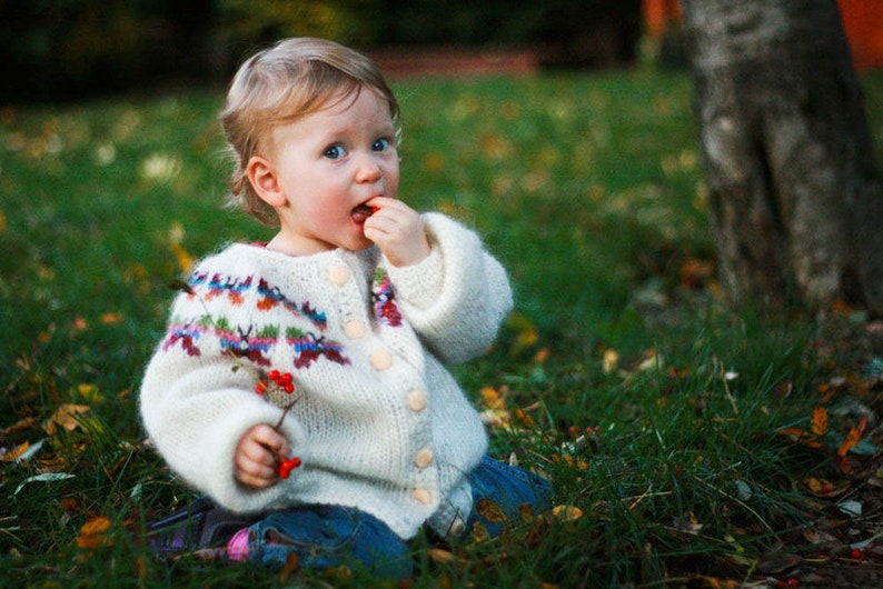 Children's Cardigan, Handknitted from pure wool. image 4