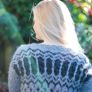 Cardigan, Handknitted from pure Icelandic wool. image 1