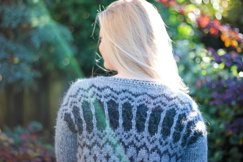 Cardigan, Handknitted from pure Icelandic wool. image 1