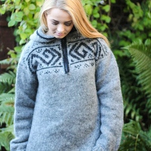 Unisex Pullover, Handknitted from pure wool. image 2
