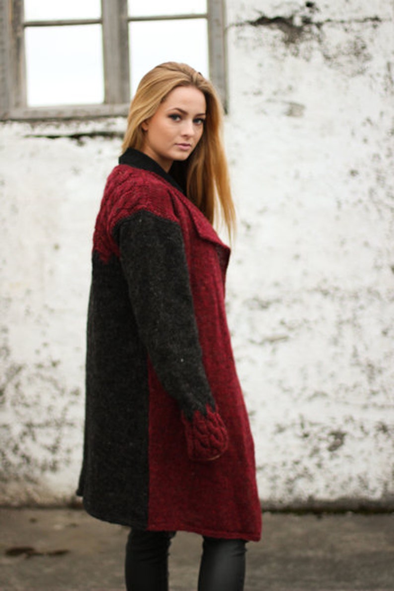 Cardigan, Handknitted from pure Icelandic wool. image 3