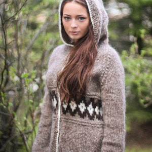 Cardigan, Handknitted from pure Icelandic wool. image 3