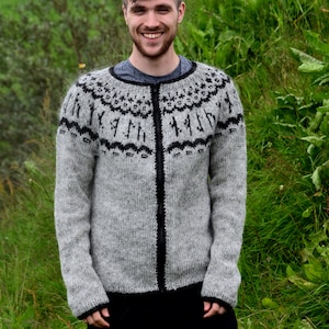 Icelandic sweater with Rune pattern image 3