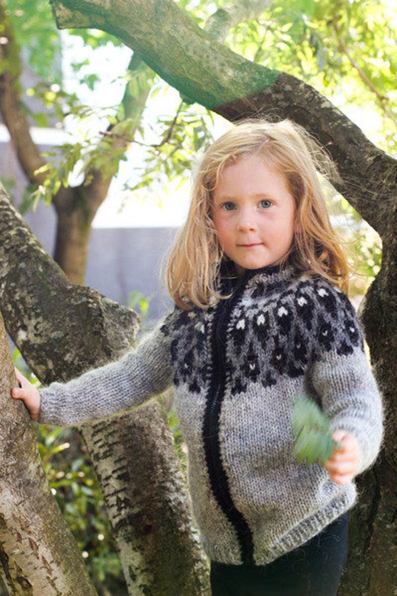 Children's Cardigan, Handknitted from pure wool. image 3