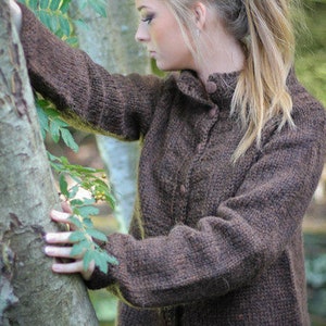 Cardigan, Handknitted from pure Icelandic wool. image 4