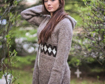 Cardigan, Handknitted from pure Icelandic wool.