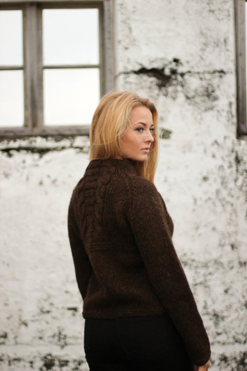 Cardigan, Handknitted from pure Icelandic wool. image 4