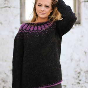 Pullover, Handknitted from pure wool. image 4