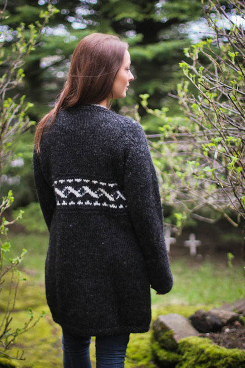 Cardigan, handknitted from pure Icelandic wool. image 1