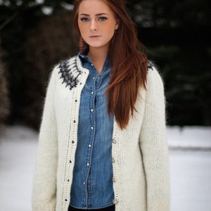 Cardigan, Handknitted from pure wool. image 1