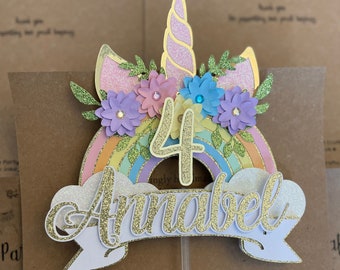 Eenhoorn regenboog taarttopper | Handgemaakte 3D-eenhoornregenboog | gepersonaliseerd | 3D-bloemen | Regenboogfeestdecoratie | Taartdecoratie | Pastelkleuren |