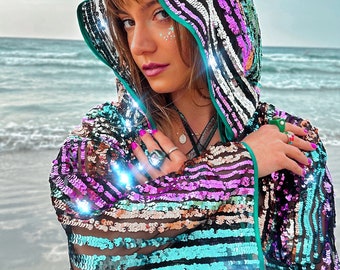 Veste arc-en-ciel de la fierté, veste à sequins arc-en-ciel, tenue de la fierté, fierté LGBT, kimono arc-en-ciel, robe à sequins colorés, costume de la fierté gay, drapeau LGBTQ
