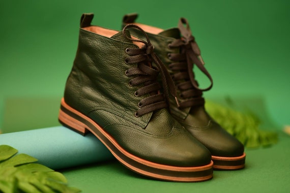 Borcegos verdes hot sale