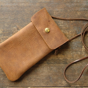 2 in 1 mobile phone bag for max. 16.7 x 8.1 cm mobile phones made of brown leather in an antique look / antique look for hanging around your neck image 1