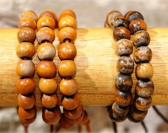 Aged wooden bead bracelet (orange/medium brown)