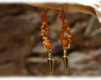 Earrings with wooden beads and arrowhead