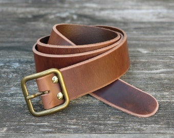 Approximately 4.2 cm wide interchangeable belt made of genuine leather in brown with square, antique brass-colored buckle (42AR1)